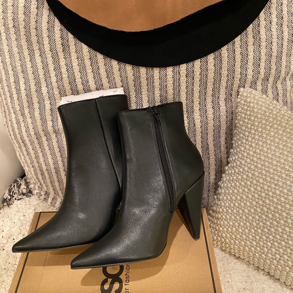 Pointy toe booties - NEW - NEVER WORN